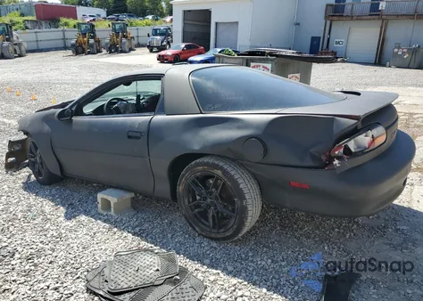 2002 Chevrolet Camaro z USA, uszkodzony, nr VIN 2G1FP22K122138754